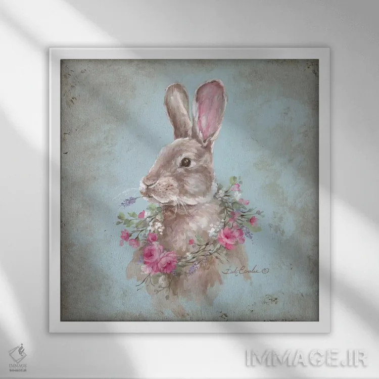 تابلو خرگوش با تاج گل اثر دبی کولز - نمای قابدار سفید