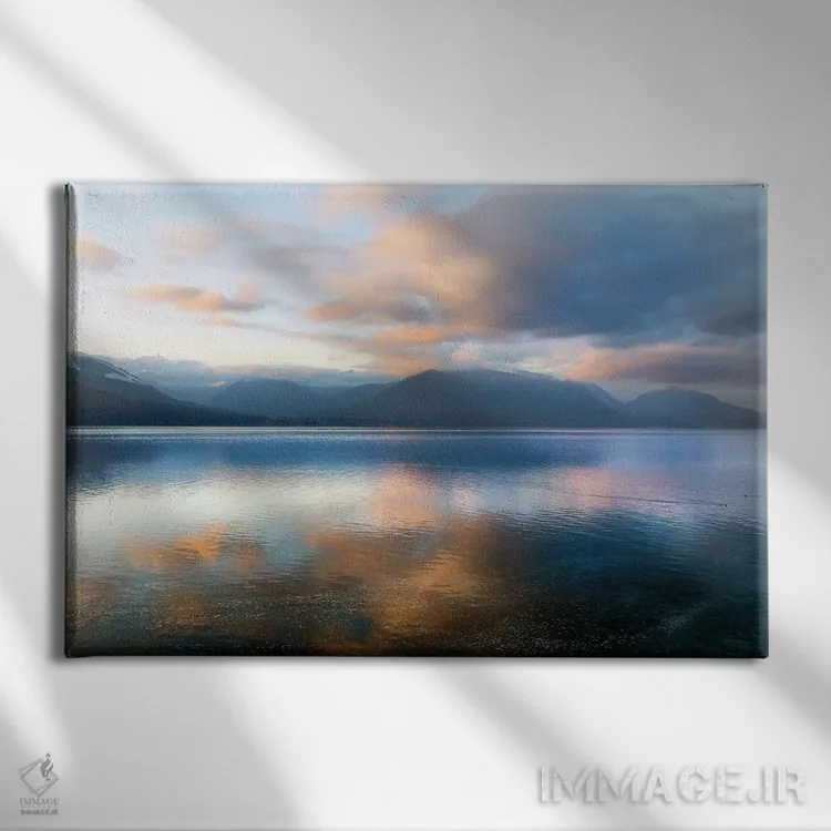 تابلو ساعت جادویی اثر دانیتا دلیمنت - نمای روبهرو روی دیوار