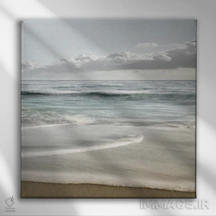 تابلو ماسههای نجواگر اثر دانیتا دلیمنت - نمای روبهرو روی دیوار