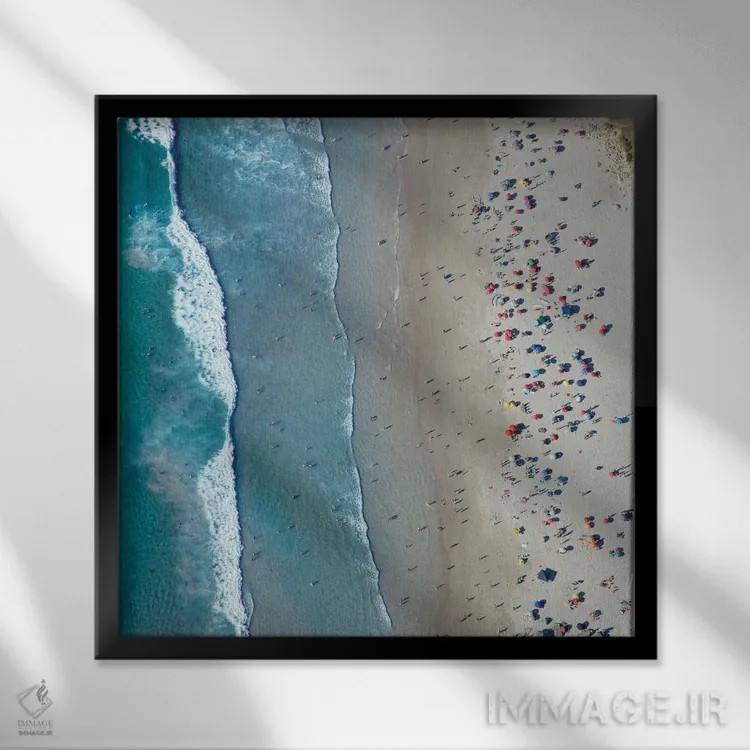 تابلو ساحل از نمای هوایی اثر دانیتا دلیمنت - نمای قابدار مشکی
