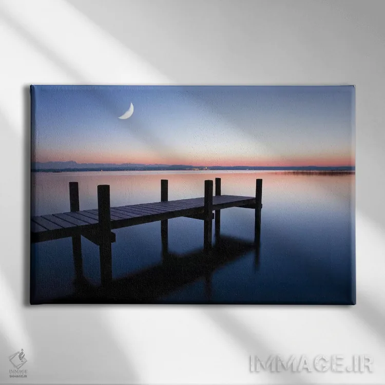 تابلو ساعت جادویی (نور عکاسی) اثر دانیتا دلیمنت - نمای روبهرو روی دیوار