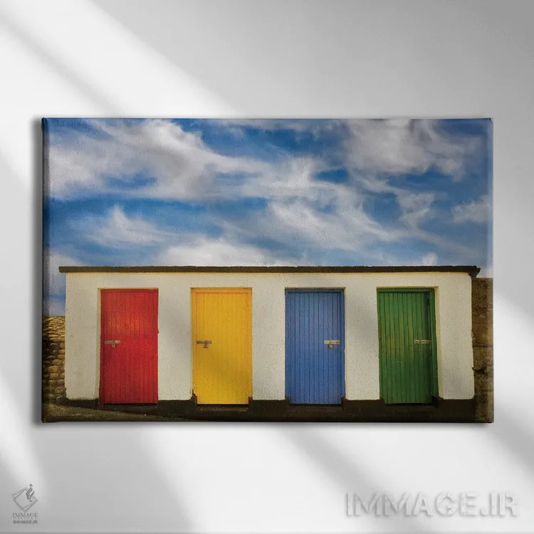 تابلو درهای رنگارنگ اثر دنیس فراتس - نمای روبهرو روی دیوار