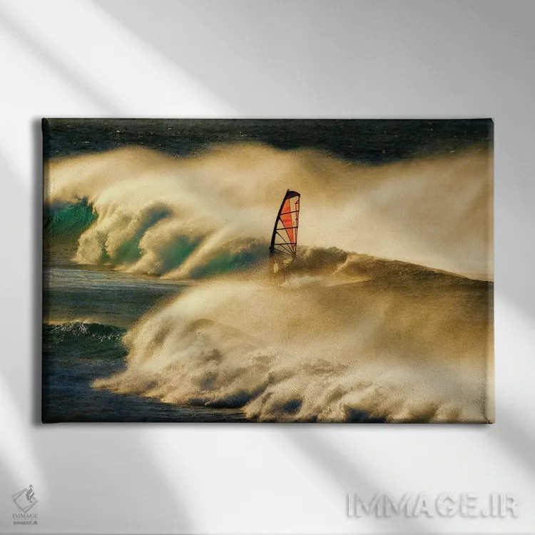 تابلو موجسواری بادبانی در هوای بادخیز اثر دنیس فراتس - نمای روبهرو روی دیوار