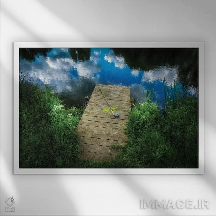 تابلو چوب ماهیگیری و اسکله اثر دنیس فراتس - نمای قابدار سفید