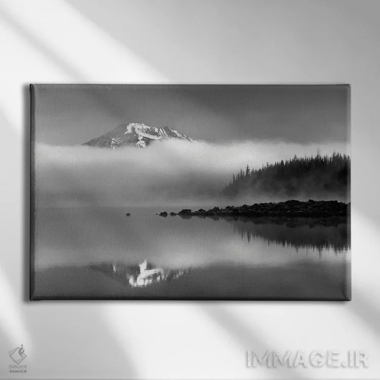 تابلو انعکاس کوهستان سیسترز (خواهران) اثر دنیس فراتس - نمای روبهرو روی دیوار