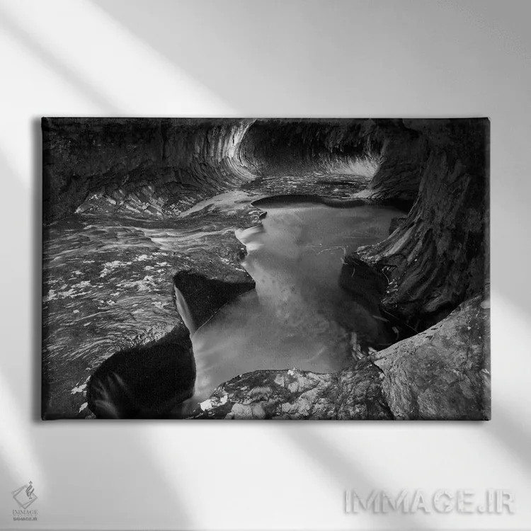 تابلو تونل تراشیده شده اثر دنیس فراتس - نمای روبهرو روی دیوار