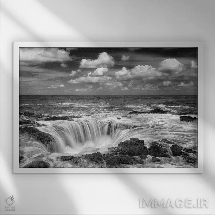 تابلو تونل گدازهٔ اقیانوس اثر دنیس فراتس - نمای قابدار سفید