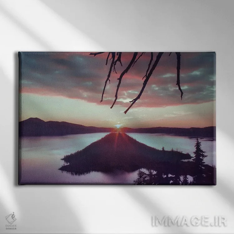 تابلو طلوع خورشید دریاچه دهانه آتشفشانی اثر دنیس فراتس - نمای روبهرو روی دیوار