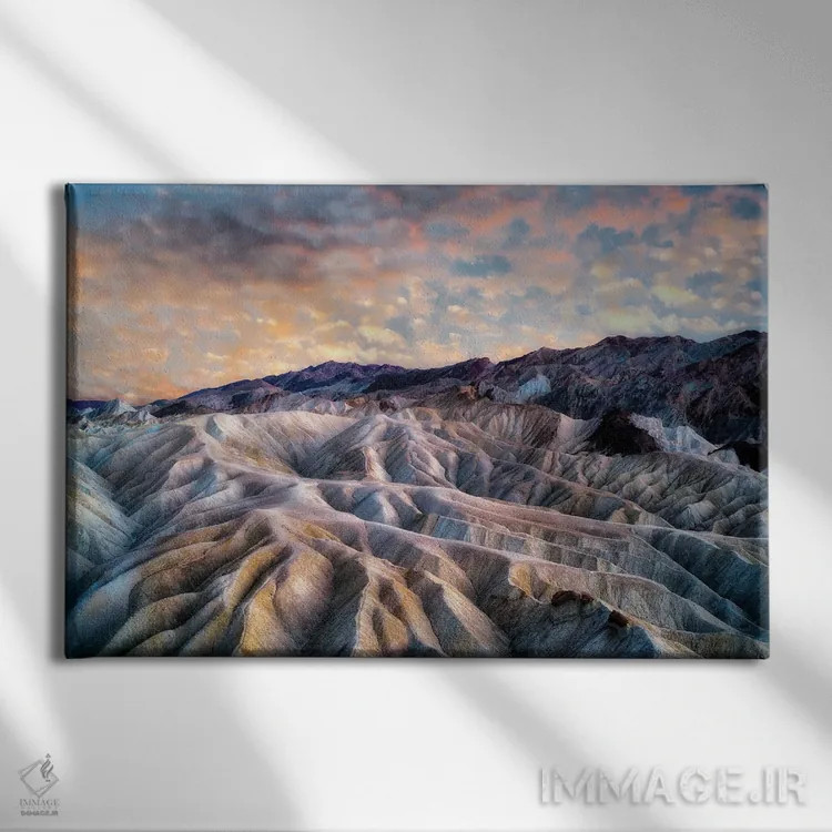 تابلو طلوع دره مرگ ۳ اثر دنیس فراتس - نمای روبهرو روی دیوار