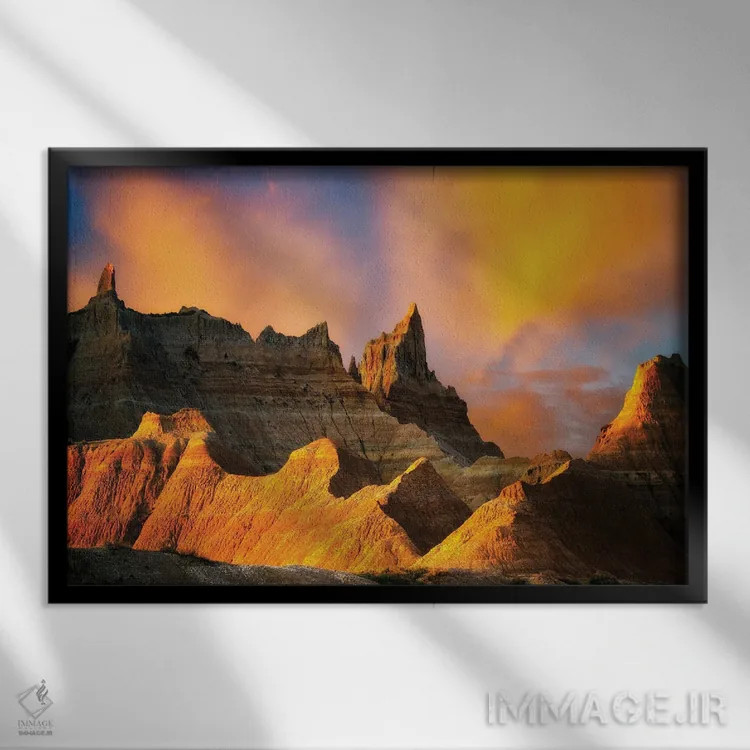 تابلو طلوع سرزمینهای بایر (با نگارش اشتباه) اثر دنیس فراتس - نمای قابدار مشکی