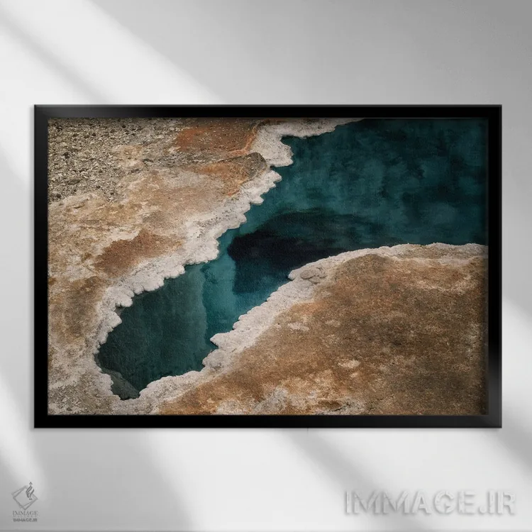 تابلو حوضهٔ زمینگرمایی اثر دنیس فراتس - نمای قابدار مشکی