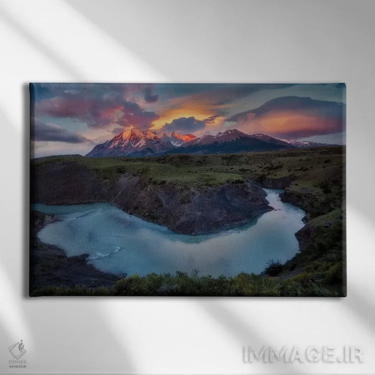 تابلو طلوع رودخانه ریو پاین (آمریکای جنوبی) اثر دنیس فراتس - نمای روبهرو روی دیوار