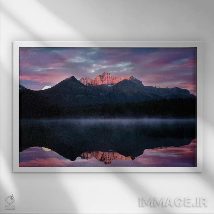 تابلو بازتاب رشتهکوه راکی اثر دنیس فراتس - نمای قابدار سفید