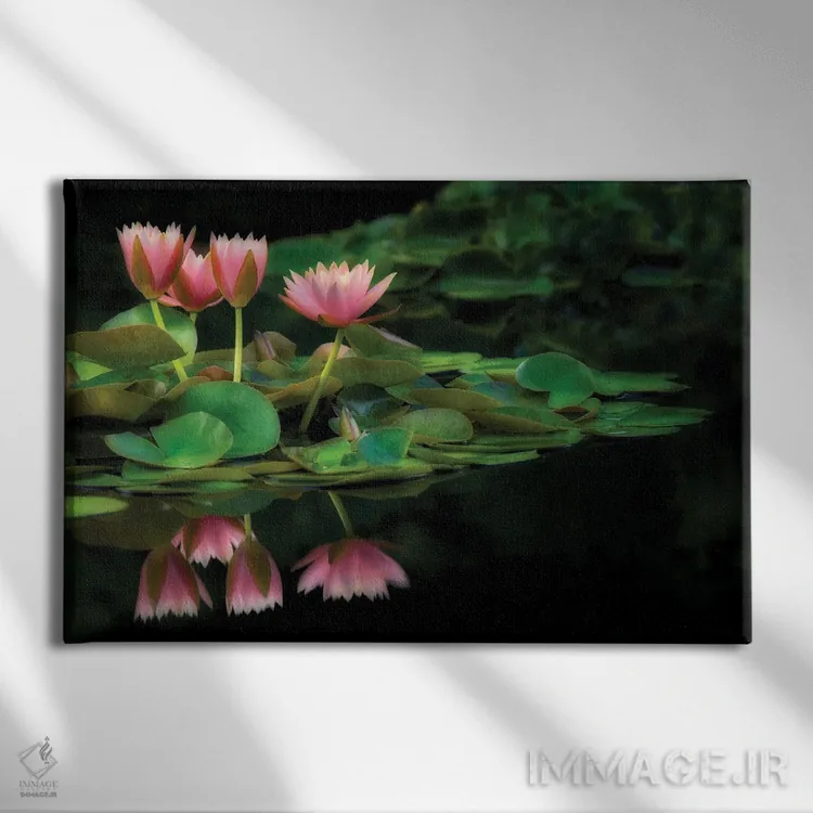 تابلو بازتاب سوسن اثر دنیس فراتس - نمای روبهرو روی دیوار