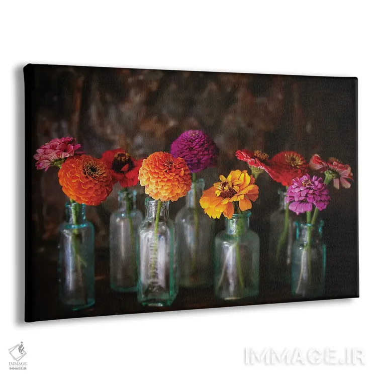 تابلو گلهای زینیا در بطریهای قدیمی اثر دبرا اوبرتانک - نمای پرسپکتیو محصول