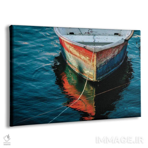 تابلو قایق دوری قرمز (نوعی قایق کوچک) اثر دبرا اوبرتانک - نمای پرسپکتیو محصول