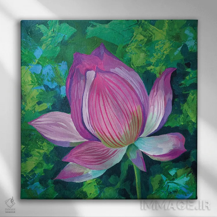تابلو نیلوفر آبی اثر دلنارا ال - نمای روبهرو روی دیوار