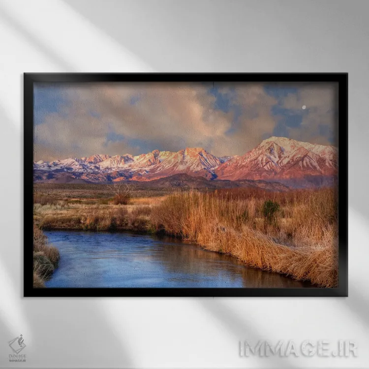 تابلو Sierra Nevada, California, USA,ماه دوردست بر فراز منظره کوهستانی، سیرا نوادا، کالیفرنیا، ایالات متحده آمریکا اثر دنیس فلهرتی - نمای قابدار مشکی