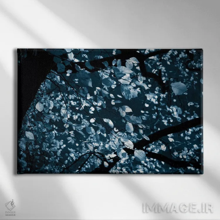 تابلو تا ابد آبی اثر دوریت فوگ - نمای روبهرو روی دیوار