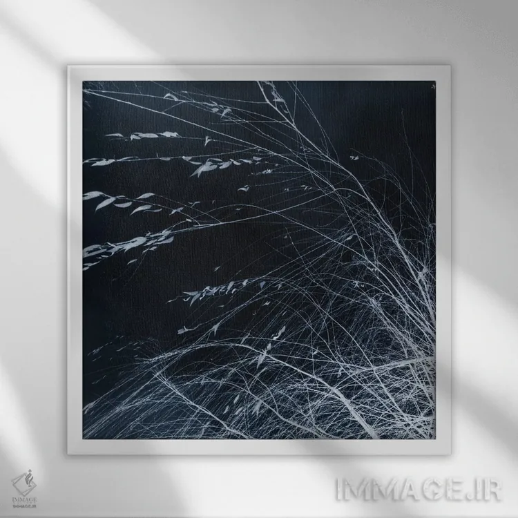 تابلو هر شب در نیمهشب اثر دوریت فوگ - نمای قابدار سفید