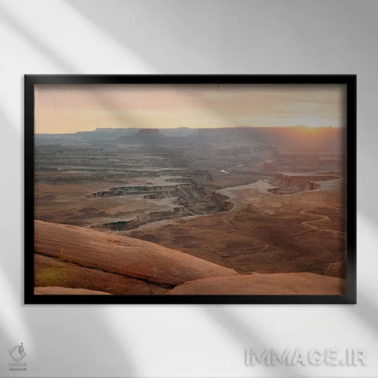 تابلو غروب کنیونلندز (پارک ملی آمریکا) اثر دنیل گارسیا - نمای قابدار مشکی