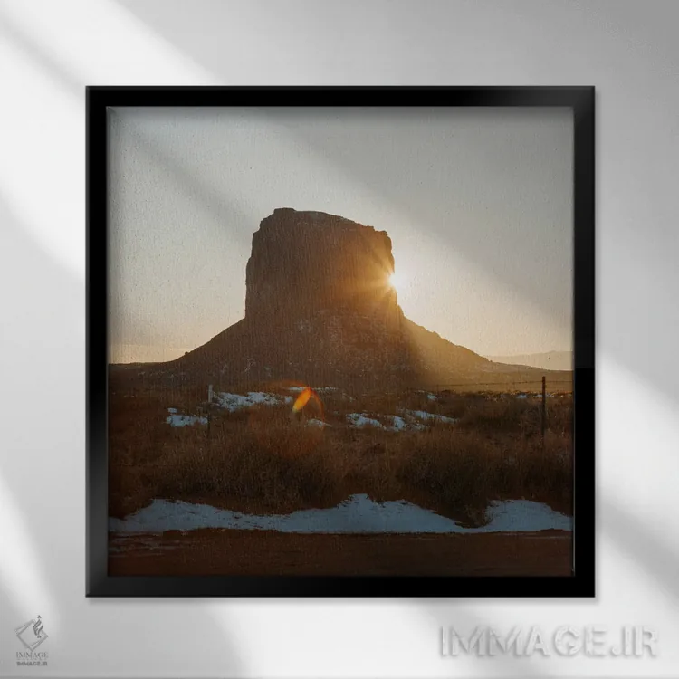 تابلو غروب بنای تاریخی اثر دنیل گارسیا - نمای قابدار مشکی