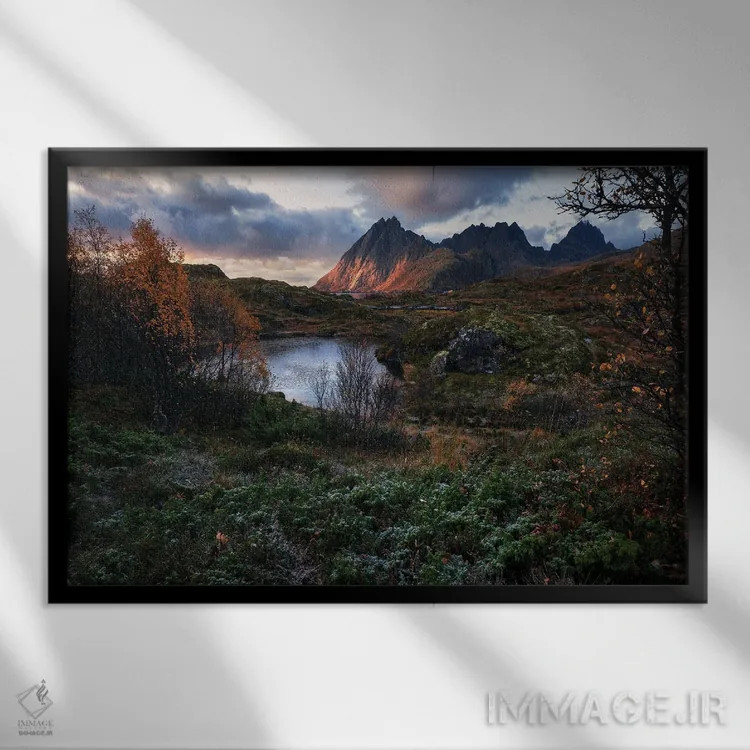 تابلو طلوع پاییزی در جزایر لوفوتن اثر دنیل گاستاگر - نمای قابدار مشکی