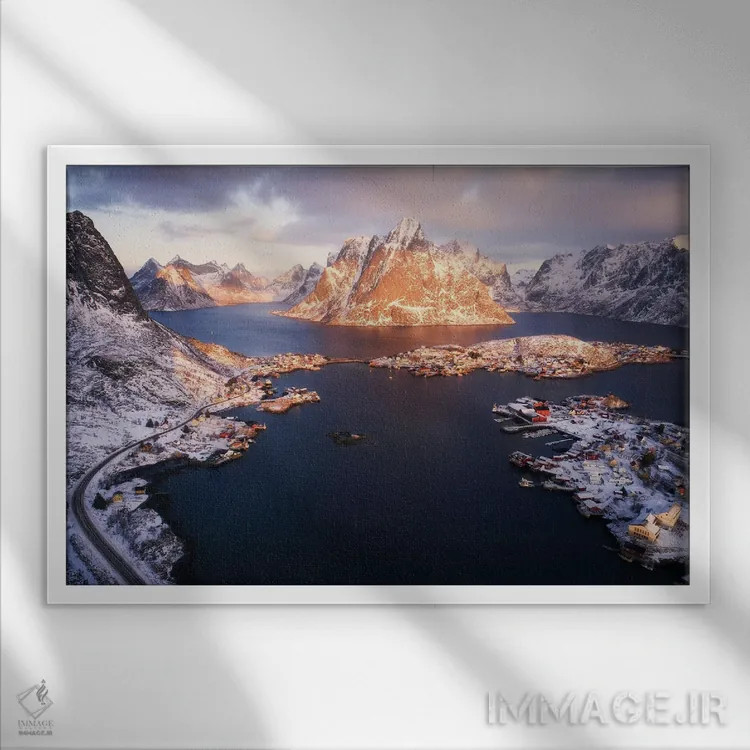 تابلو صبح زمستانی از بالا در رین (نروژ) اثر دنیل گاستاگر - نمای قابدار سفید