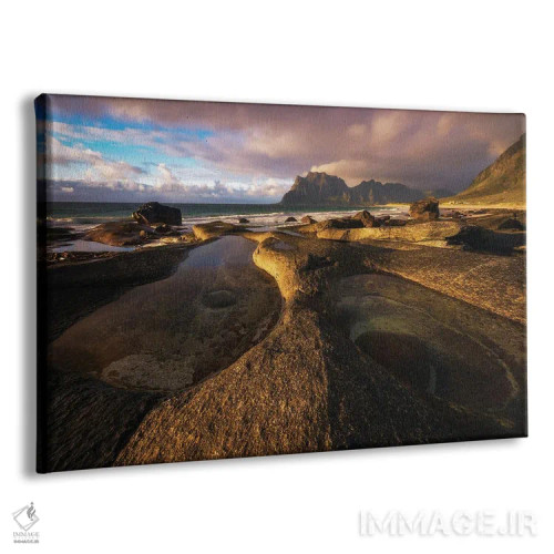 تابلو نور خورشید طلایی پس از باران در ساحل اوتاکلیو اثر دنیل گاستاگر - نمای پرسپکتیو محصول