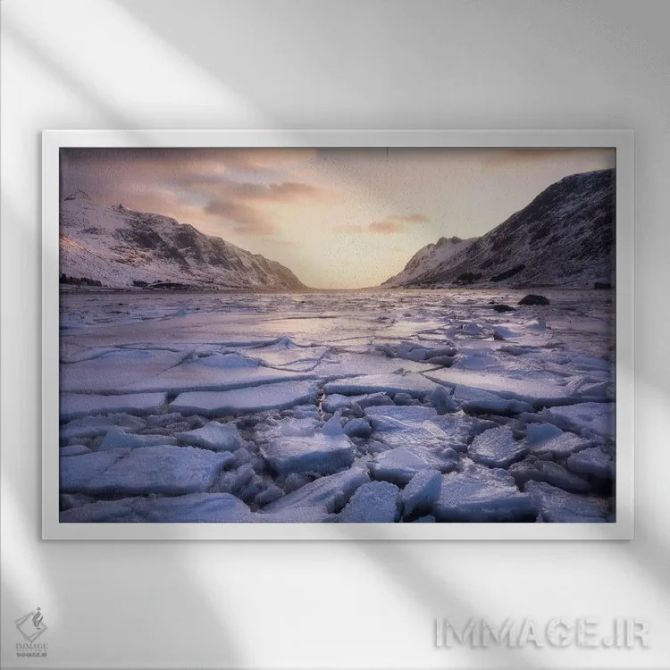 تابلو عصر زمستانی یخزده در جزایر لوفوتن اثر دنیل گاستاگر - نمای قابدار سفید