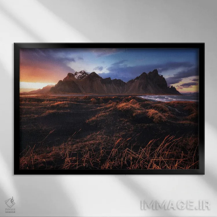 تابلو غروب طوفانی در استوکسنس (ایسلند) اثر دنیل گاستاگر - نمای قابدار مشکی