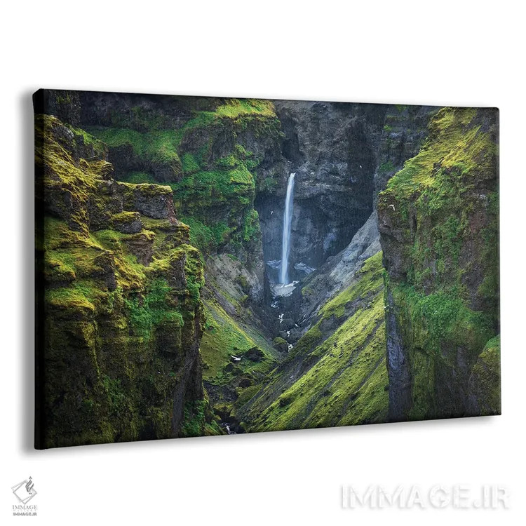تابلو درهی سبز در ایسلند اثر دنیل گاستاگر - نمای پرسپکتیو محصول