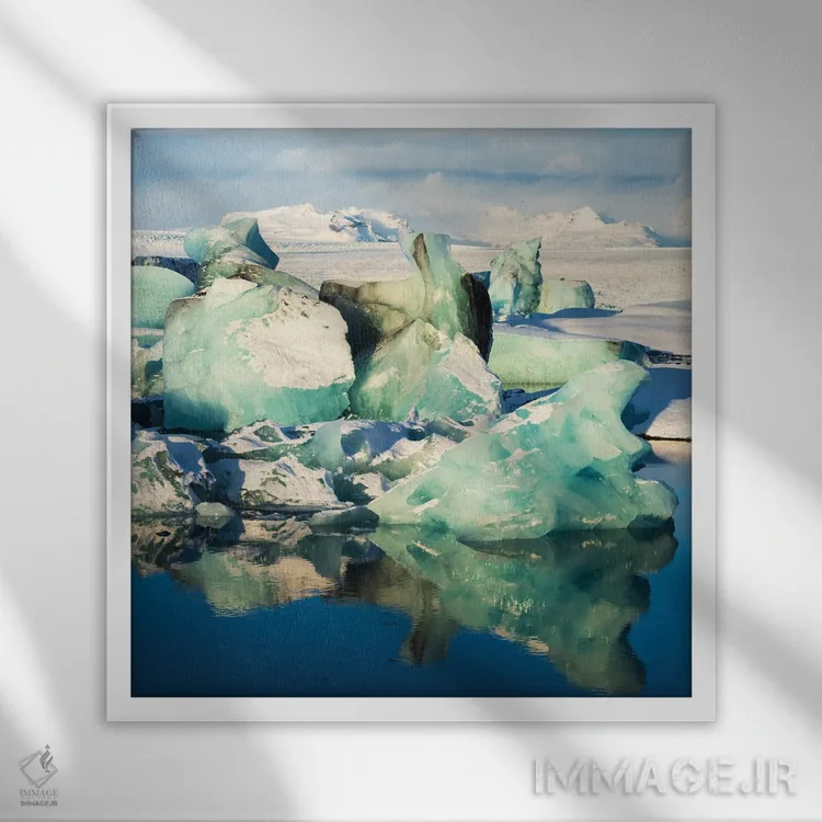 تابلو خورشید طلایی بر تالاب یخی ایسلند اثر دنیل گاستاگر - نمای قابدار سفید