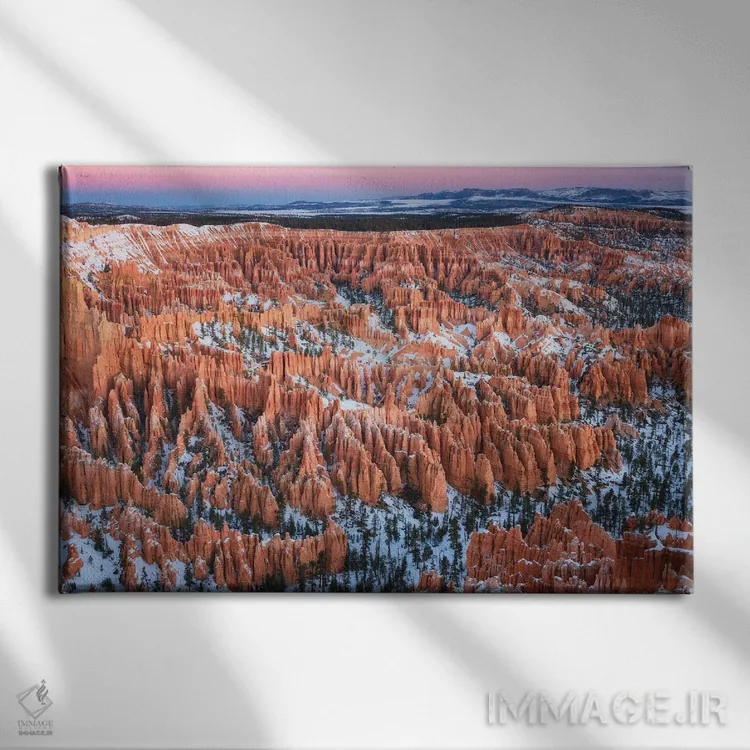 تابلو چشمانداز زمستانی برایس کنیون (یوتا) اثر دنیل گاستاگر - نمای روبهرو روی دیوار