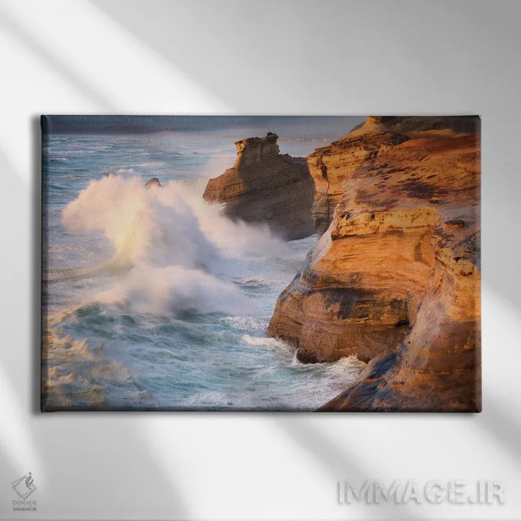 تابلو امواج بلند در دماغه کیواندا (اورگن) اثر دنیل گاستاگر - نمای روبهرو روی دیوار