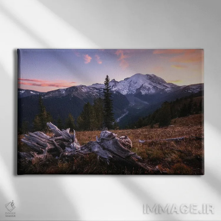 تابلو چشمانداز غروب کوه رینیر (واشنگتن) اثر دنیل گاستاگر - نمای روبهرو روی دیوار