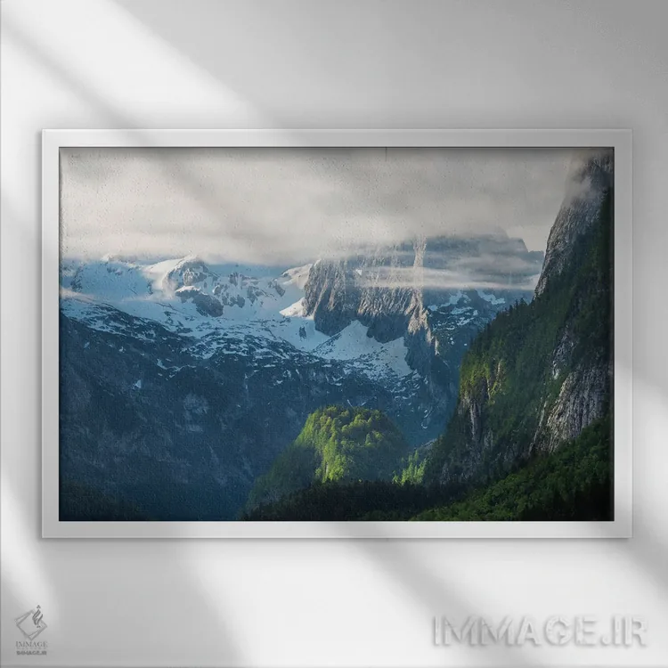 تابلو نمایی دراماتیک از آلپ در اتریش اثر دنیل گاستاگر - نمای قابدار سفید