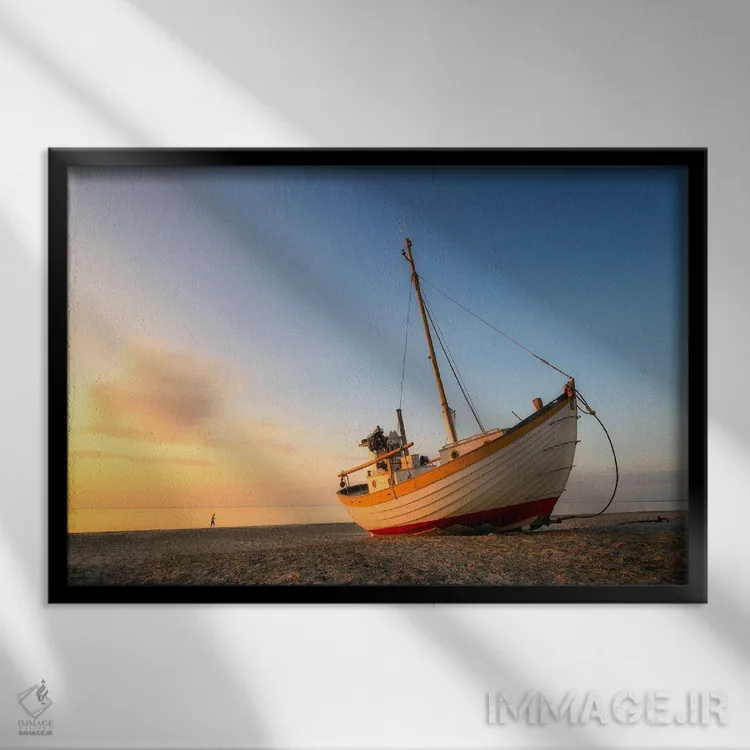 تابلو آخرین نور در ساحل دانمارک اثر دنیل گاستاگر - نمای قابدار مشکی