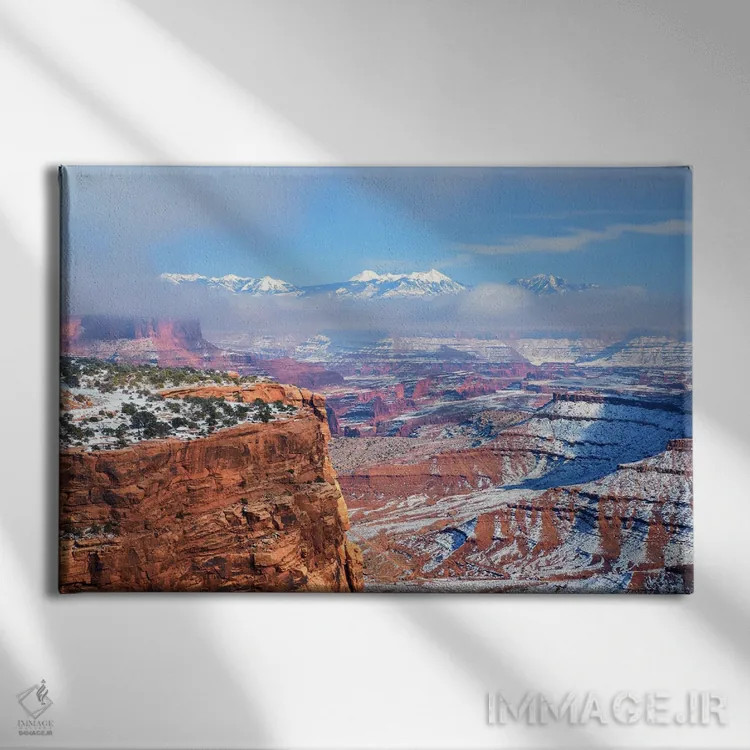 تابلو روز زمستانی زیبا در پارک ملی کنیونلندز (آمریکا) اثر دنیل گاستاگر - نمای روبهرو روی دیوار