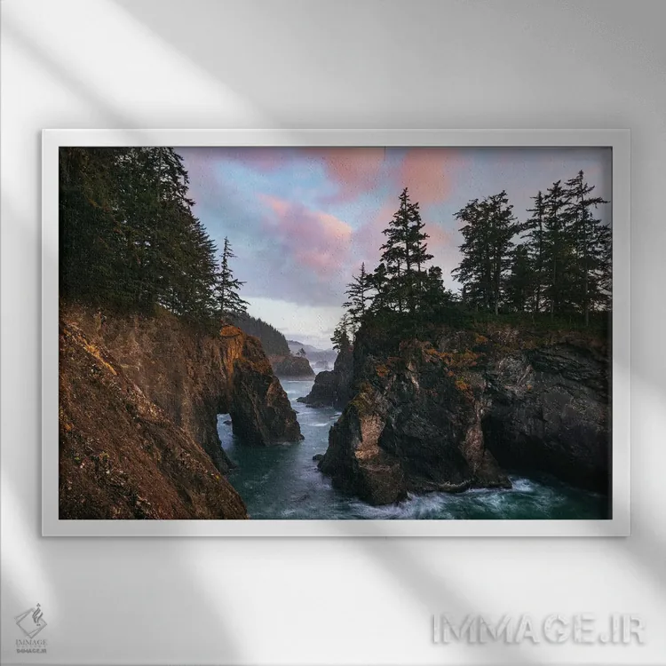 تابلو ابرهای صورتی غروب در ساحل اورگن اثر دنیل گاستاگر - نمای قابدار سفید