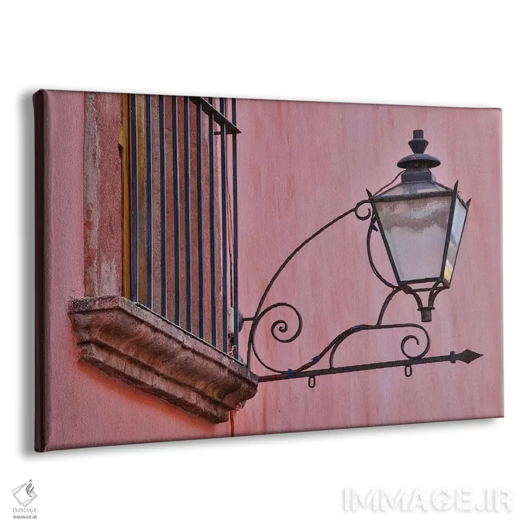 تابلو Mexico. Lantern and shadow on colorful buildings,سن میگوئل د آلنده، مکزیک. فانوس و سایه روی ساختمانهای رنگارنگ اثر دارل گالین - نمای پرسپکتیو محصول