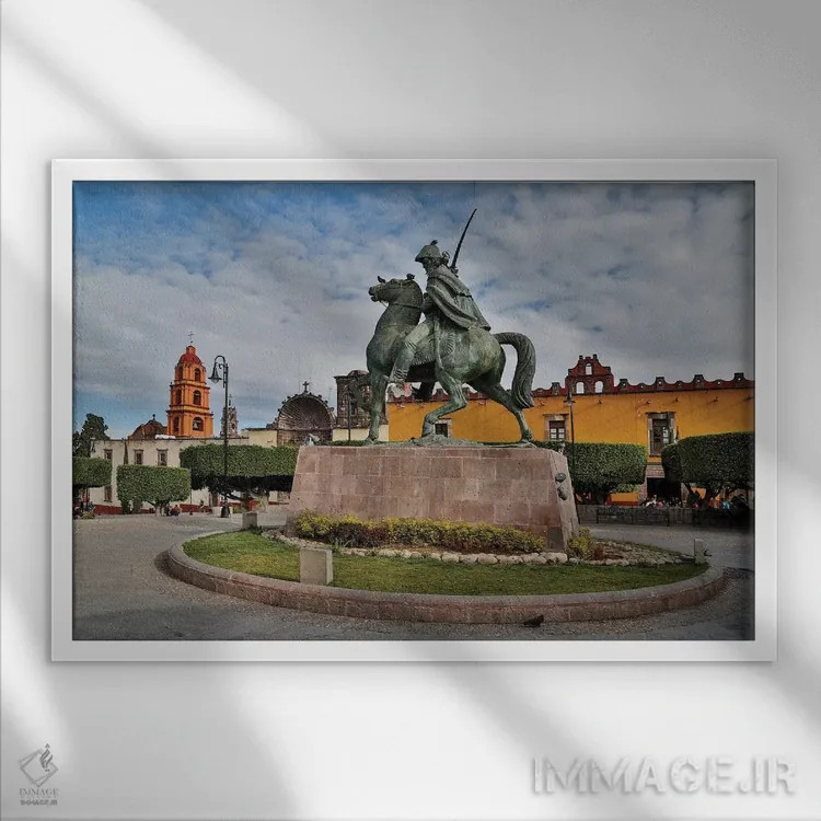 تابلو Mexico. Plaza Civica and Statue of General Allende,سن میگوئل د آلنده، مکزیک. میدان سیویکا و مجسمه ژنرال آلنده اثر دارل گالین - نمای قابدار سفید