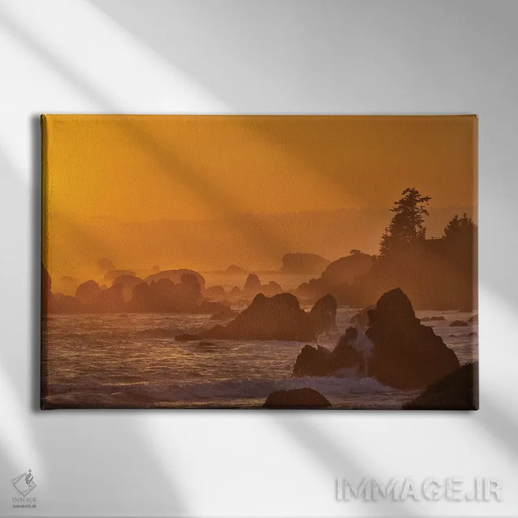 تابلو Crescent City,غروب آفتاب و ستونهای دریایی در امتداد ساحل شمالی کالیفرنیا، کرسن سیتی اثر دارل گالین - نمای روبهرو روی دیوار