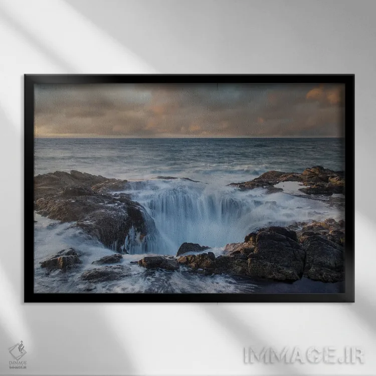 تابلو Oregon, Cape Perpetua And Thor's' Well At Sunset,آمریکا، اورگن، دماغه پرپچوا و چاه ثور در غروب اثر دارل گالین - نمای قابدار مشکی