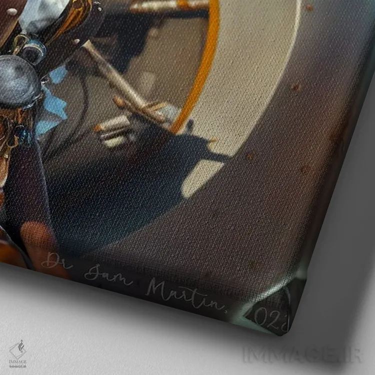 تابلو خلبان زن آفریقایی آیندهگرا ۲ اثر دیجیتال وایلد آرت (استودیو هنری) - نمای نزدیک بافت بوم