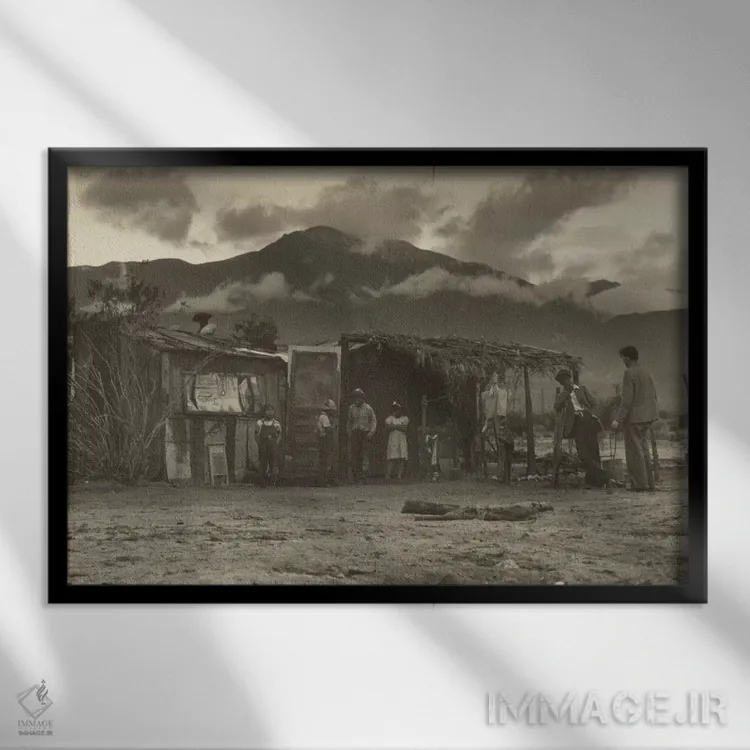 تابلو گفتوگوی پل شاستر تیلور با کارگران مهاجر، دره امپریال، کالیفرنیا، آمریکا اثر دوروتیا لنگ (عکاس مستند آمریکایی) - نمای قابدار مشکی