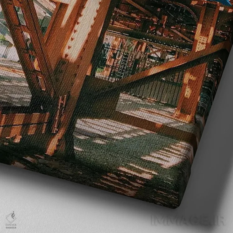 تابلو شکار نهنگ زیر مسیر راهآهن اثر دیوید لوبلاو - نمای نزدیک بافت بوم