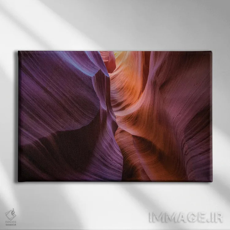 تابلو پلیکروم (چند رنگ) اثر داستین لِفور - نمای روبهرو روی دیوار