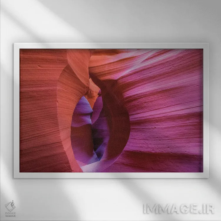 تابلو نگهبان اثر داستین لِفور - نمای قابدار سفید