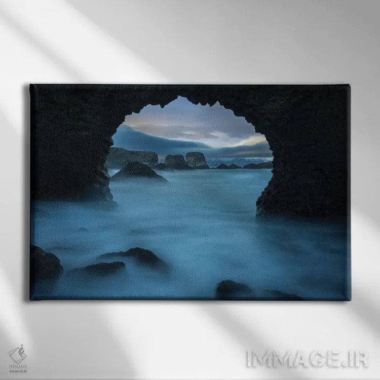 تابلو قوس آرنارستاپی (ایسلند) اثر داستین لِفور - نمای روبهرو روی دیوار